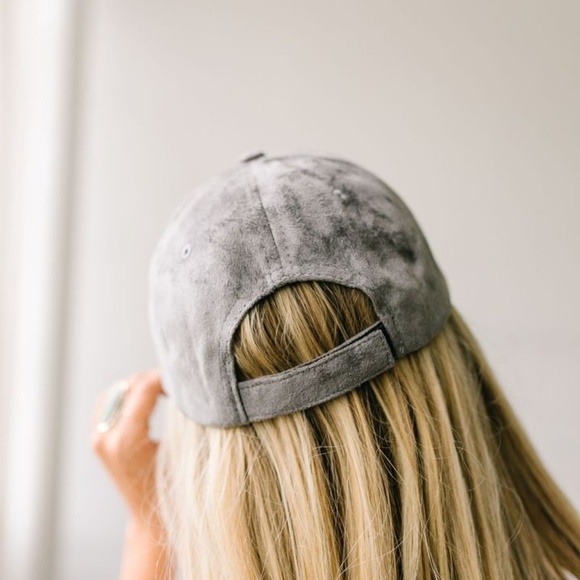 SOLD OUT Cap It Off Casual Baseball Hat - Picture 7 of 7